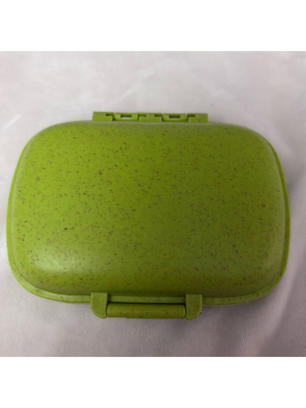 NEW:  Mini Portable Medicine Box Set in GREEN
